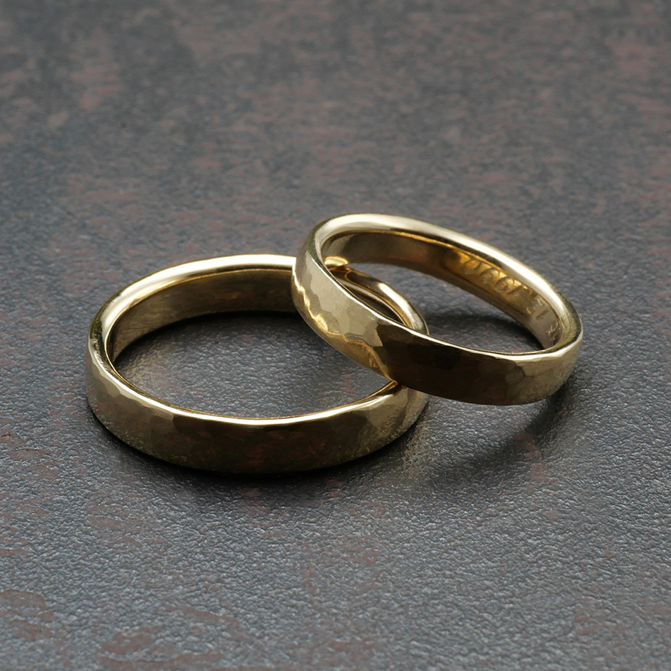 585 Gelbgold Eheringe mit sanftem Hammerschlag – poliert - ID 74