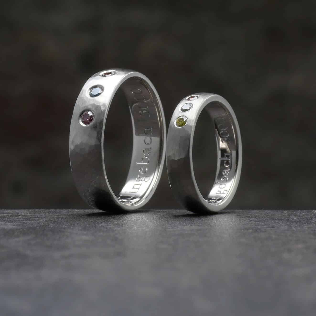 960 Platinum rings - with coloured diamonds - ID 83