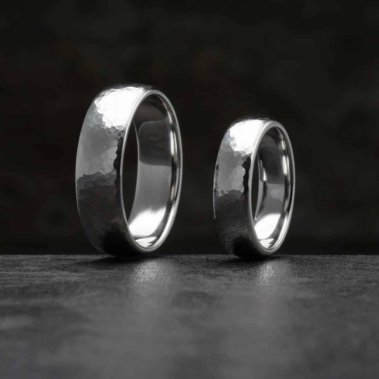 Platinum wedding rings highly polished with hammer finish - ID 89